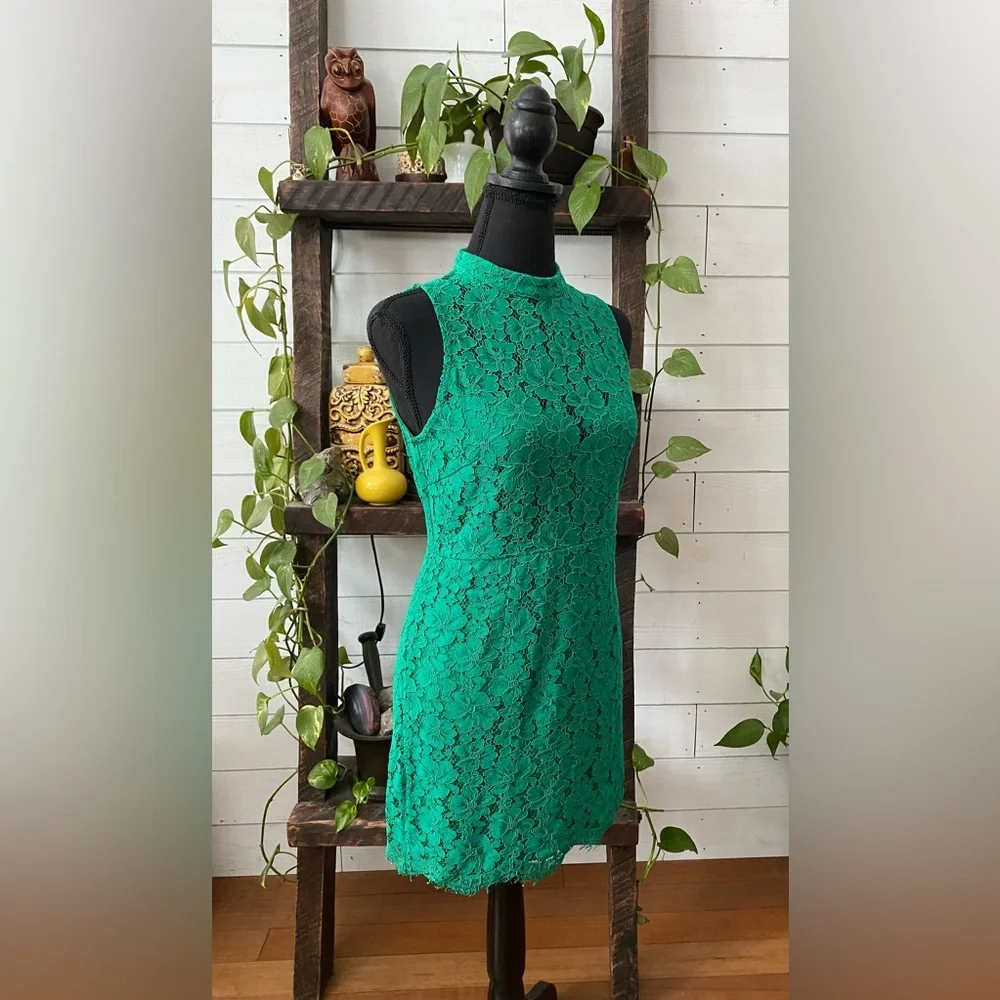 Lulus: Women’s Grass Green Lace Dress Size Medium